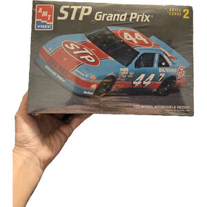 NASCAR Classic: AMT ERTL #44 STP Pontiac Grand Prix Kit NIB Model Kit Grand Prix